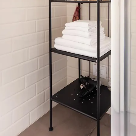 Raviola E Tajarin Apartment Verduno